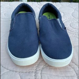 Men’s Navy Blue Crocs